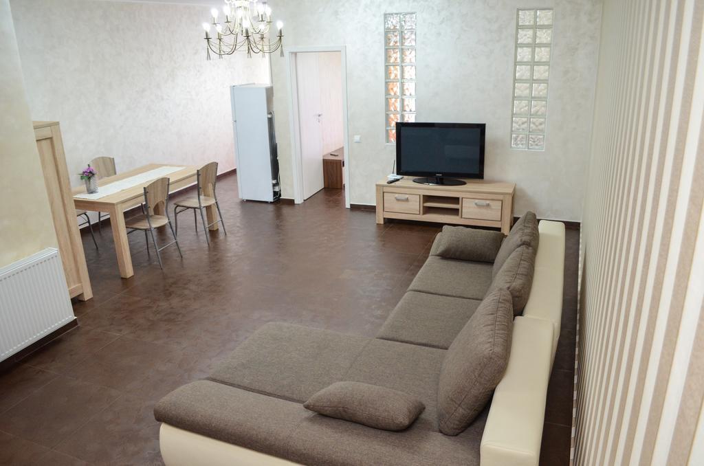 Bhoeme Apartament Oradea Exterior foto