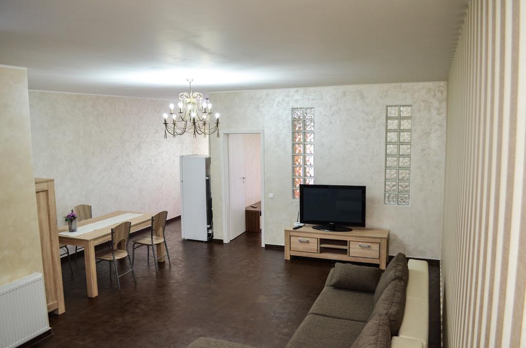 Bhoeme Apartament Oradea Exterior foto