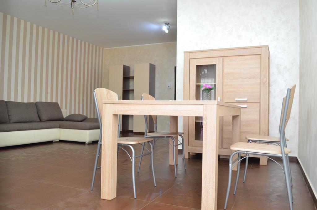 Bhoeme Apartament Oradea Exterior foto